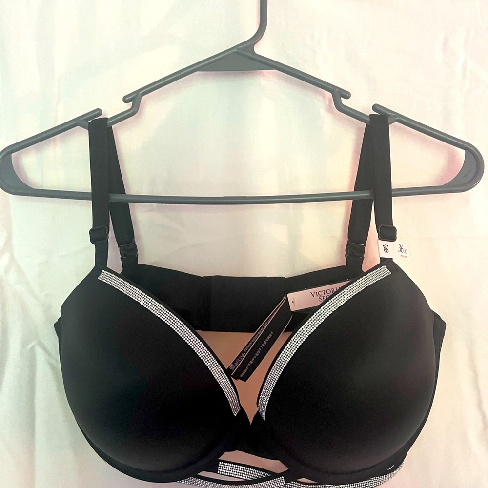 Victoria’s Secret Shone Cradle Push Up Bra. Size 36 DD